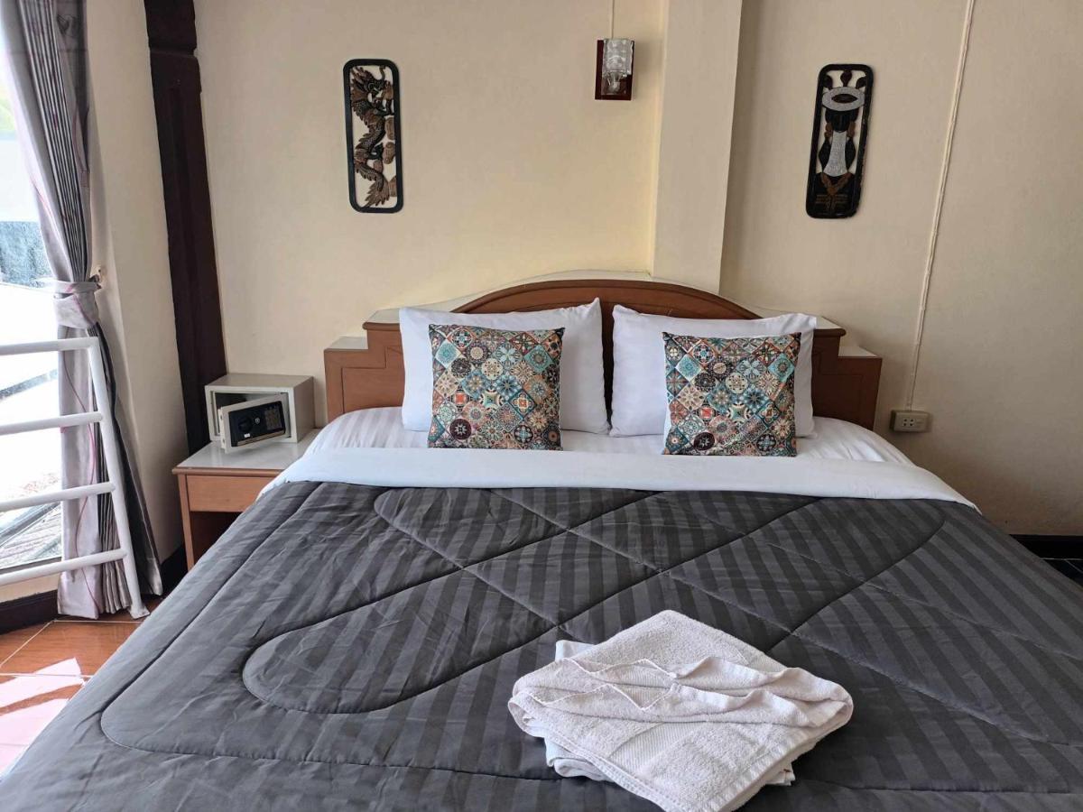 Patong Rose Guest House 50M To Beach Extérieur photo