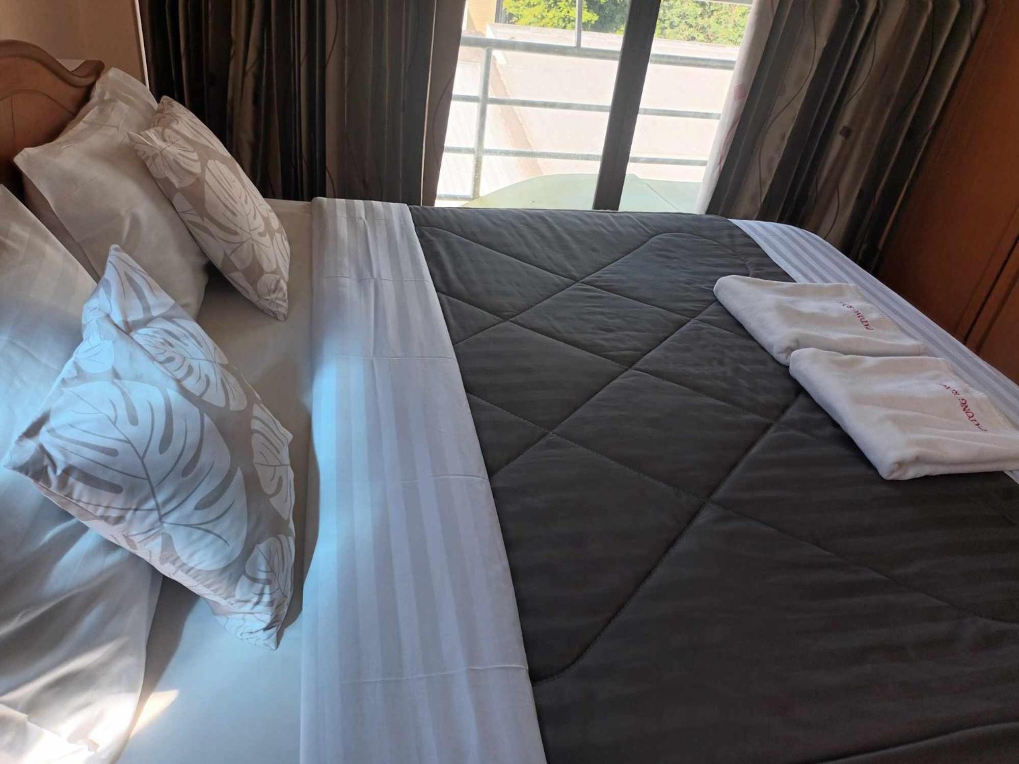 Patong Rose Guest House 50M To Beach Extérieur photo