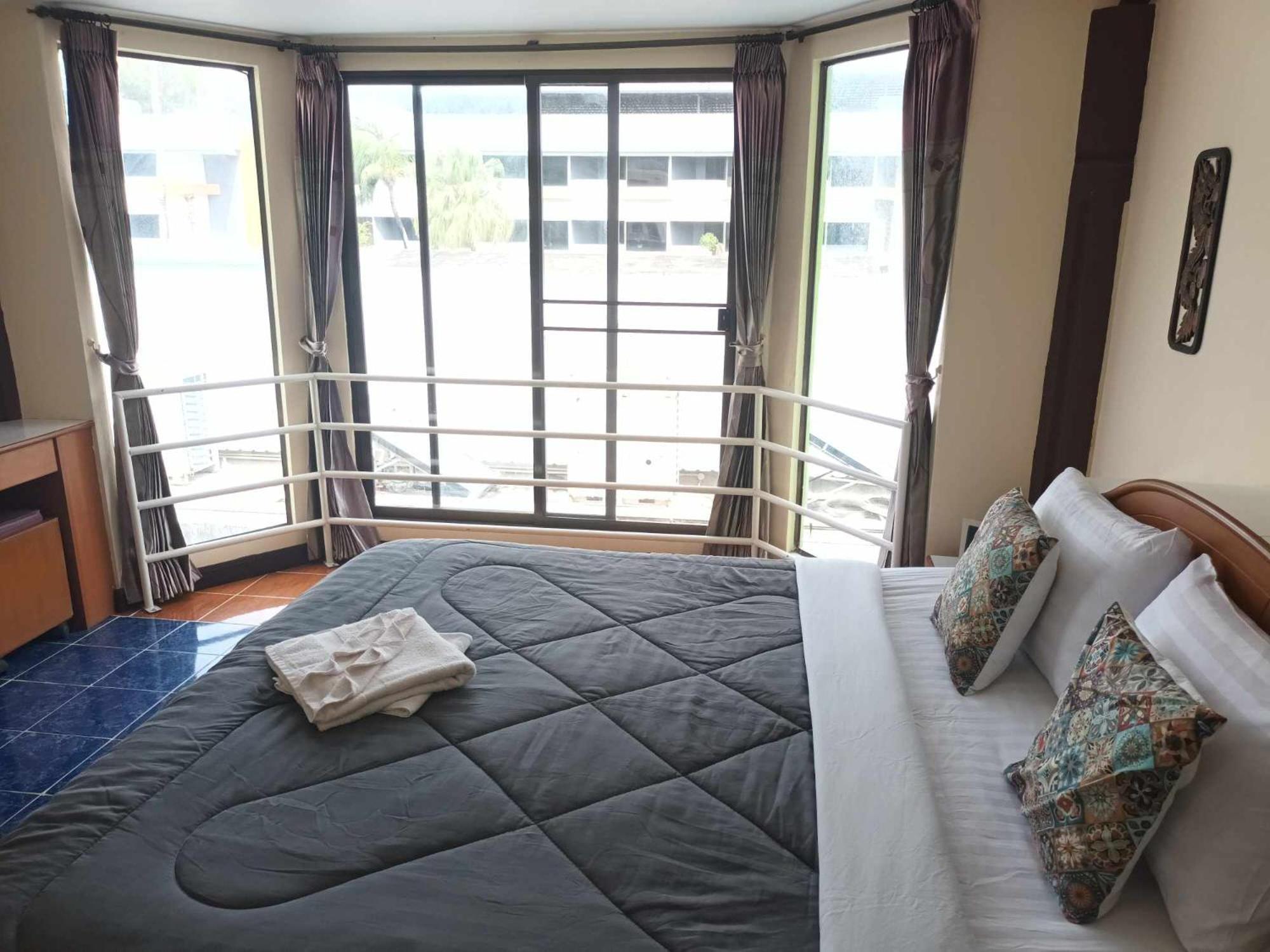 Patong Rose Guest House 50M To Beach Extérieur photo