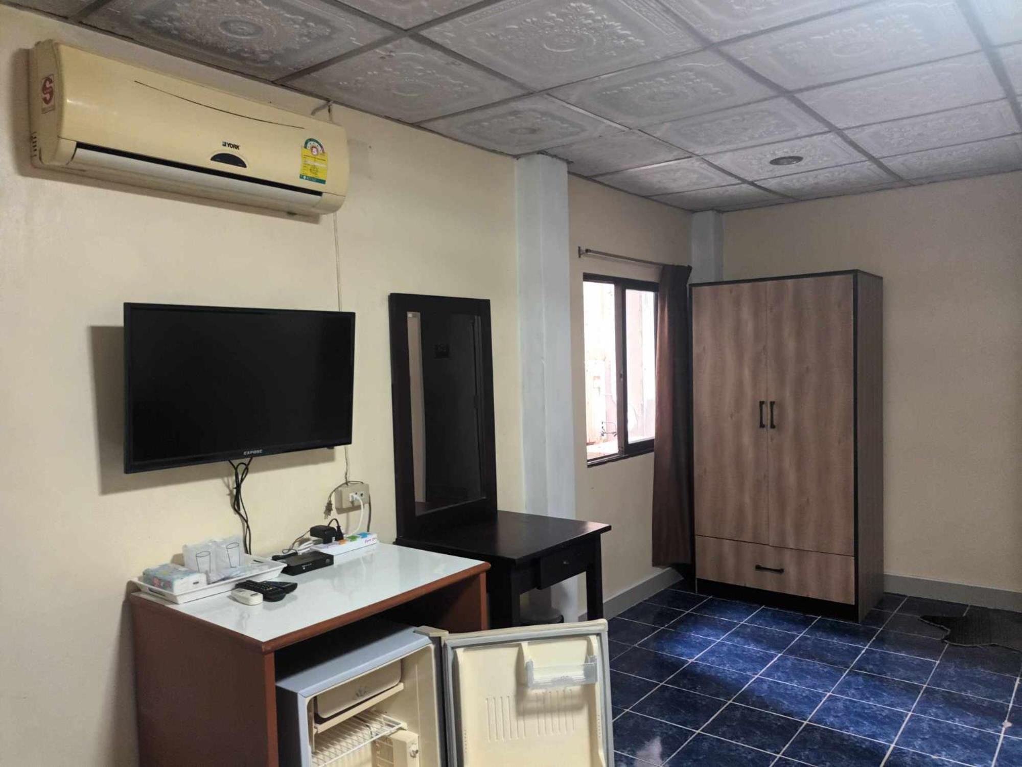 Patong Rose Guest House 50M To Beach Extérieur photo
