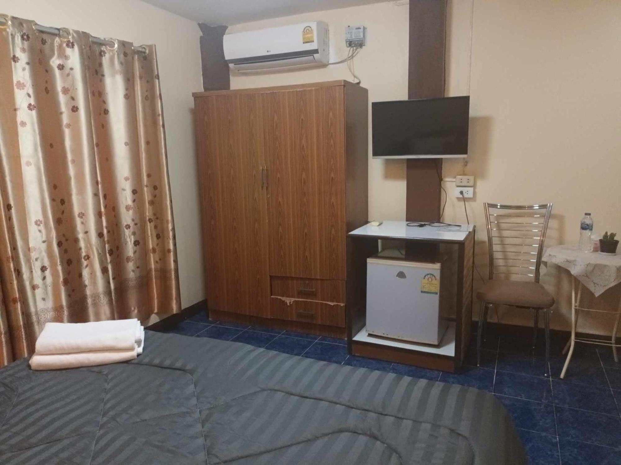 Patong Rose Guest House 50M To Beach Extérieur photo